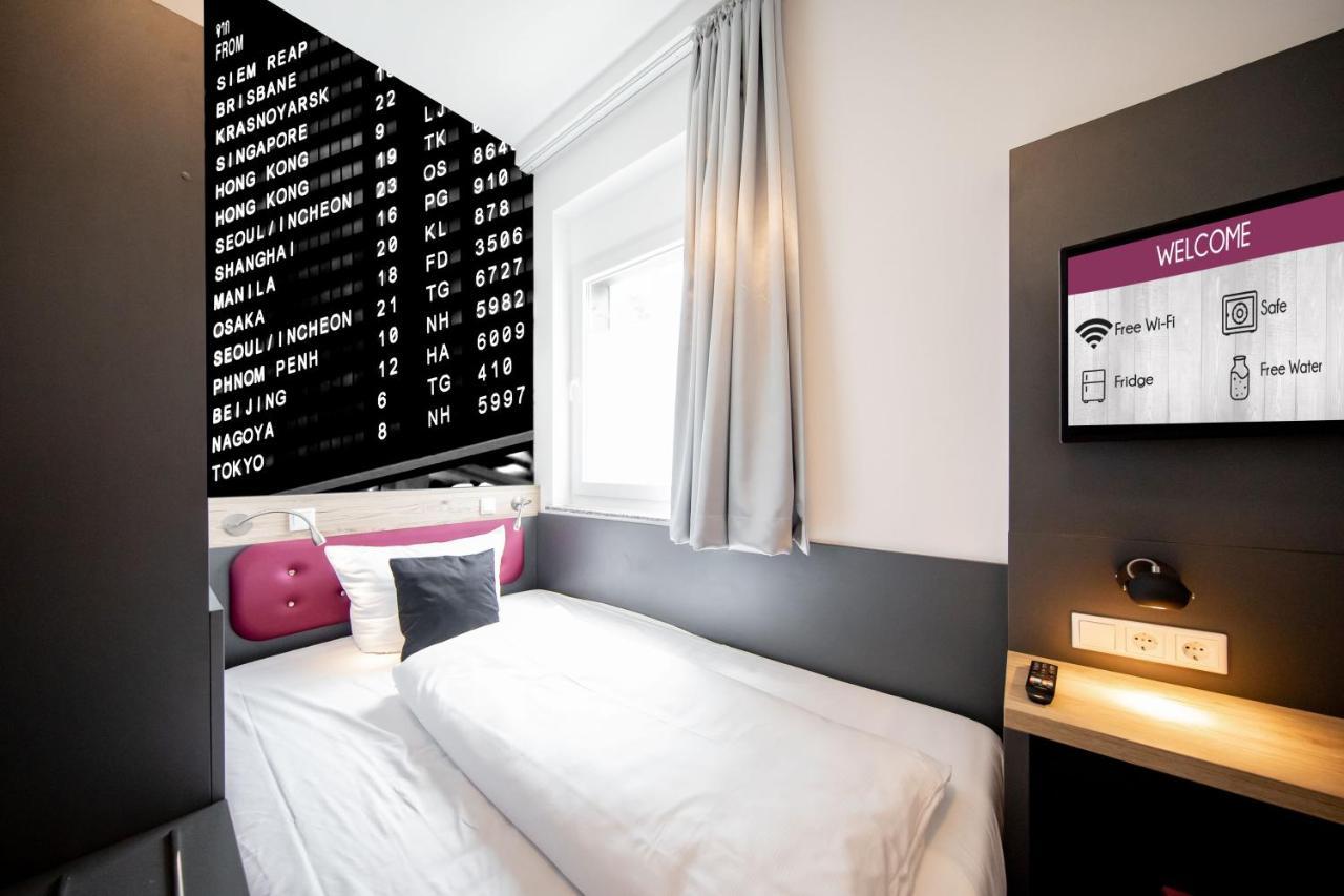 Smarty Airport Cologne Hotel - Kontaktloser Self Check-In Экстерьер фото